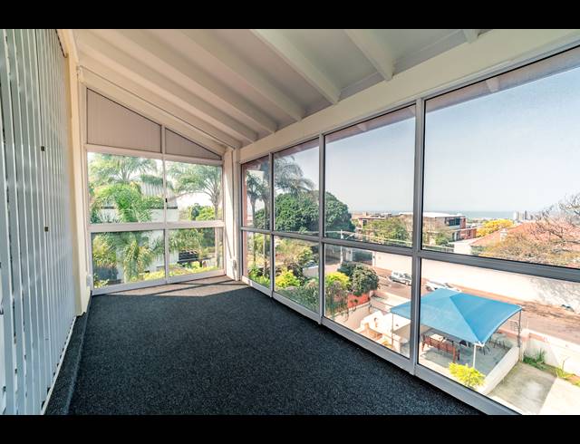 5 BEDROOM HOUSE FOR SALE IN ESSENWOOD